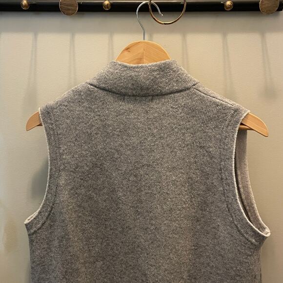 Rare A.IDA L Wool Blend Sweater Vest | Gray Knit Italy Made Toggle Closure, $178 - Picture 6 of 10